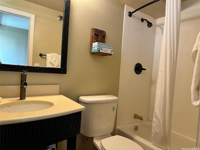 2425 Kuhio Ave Unit 410, Honolulu, HI 96815 - bathroom featuring toilet, shower / bath combination with curtain, and vanity