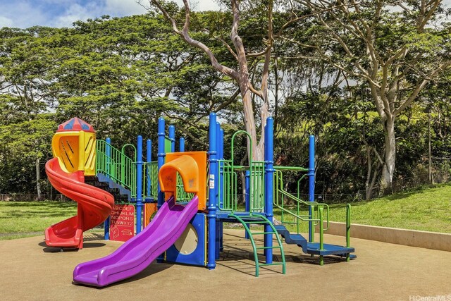 95-061 Waikalani Dr Unit D104, Mililani, HI 96789 - communal playground featuring a yard and view of scattered trees
