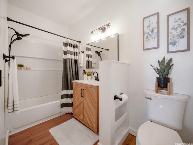 91-540 Puamaeole St Unit 49D, Ewa Beach, HI 96706 - bathroom featuring wood finished floors, vanity, and shower / bath combination with curtain
