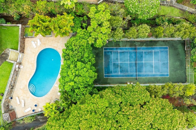 1630 Kalaniiki St Unit 31, Honolulu, HI 96821 - bird's eye view of a pool area