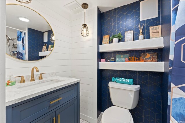 419 Keoniana St Unit 1003, Honolulu, HI 96815 - full bathroom featuring vanity and toilet