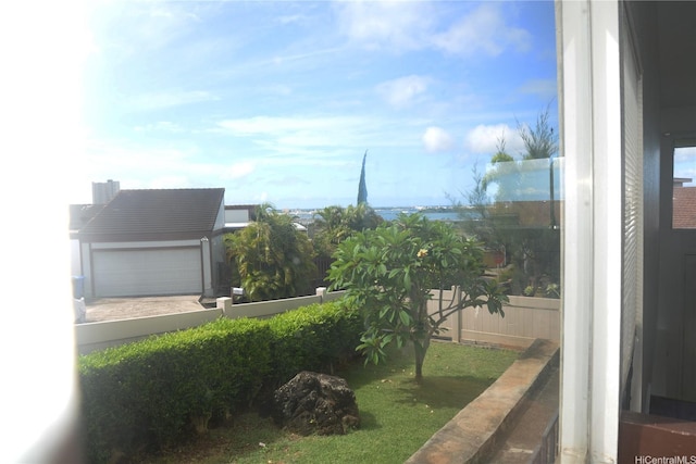98-524 Lulu Pl Unit 84, Aiea, HI 96701 - fenced backyard featuring a garage