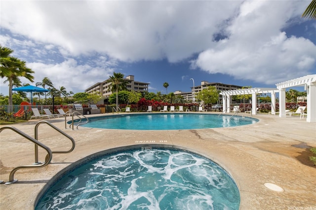 7000 Hawaii Kai Dr Unit 2702, Honolulu, HI 96825 - community pool with a pergola, a patio area, and a hot tub