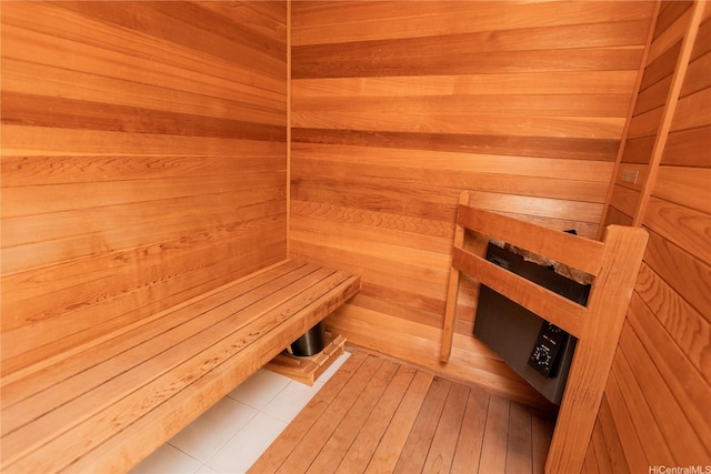 769 Elepaio St, Honolulu, HI 96816 - sauna featuring wooden walls