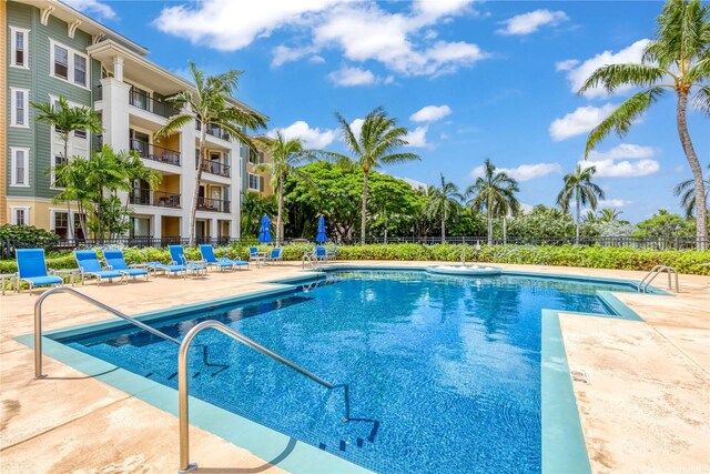520 Lunalilo Home Rd Unit 7121, Honolulu, HI 96825 - community pool featuring fence and a patio