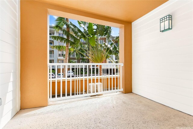 520 Lunalilo Home Rd Unit 7121, Honolulu, HI 96825 - view of patio with a balcony