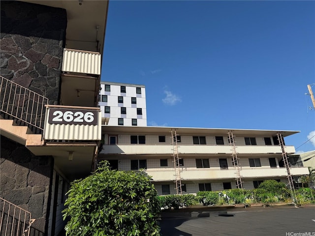 2626 Kuilei St Unit K, Honolulu, HI 96826 - view of apartment building / complex