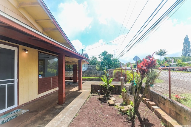 1313 Whitmore Ave, Wahiawa, HI 96786 - fenced backyard featuring a patio area