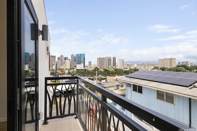 332 Iolani Ave, Honolulu, HI 96813 - balcony with a view of skyline