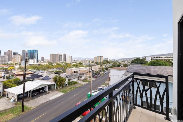 332 Iolani Ave, Honolulu, HI 96813 - balcony featuring a view of city