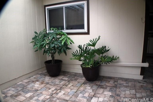 98-487 Kipaepae St Unit 116, Aiea, HI 96701 - doorway to property featuring a patio