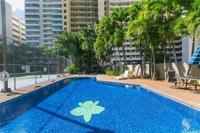 1700 Ala Moana Blvd Unit 1601, Honolulu, HI 96815 - community pool with fence
