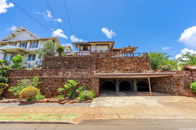 748 Ocean View Dr, Honolulu, HI 96816 - view of front of home with a carport and concrete driveway
