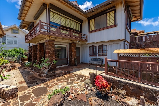 748 Ocean View Dr, Honolulu, HI 96816 - back of property featuring a balcony and a patio area