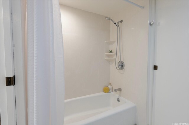 217 Prospect St Unit A14, Honolulu, HI 96813 - full bath with shower / bath combination with curtain
