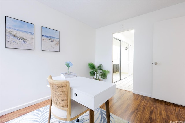217 Prospect St Unit A14, Honolulu, HI 96813 - office featuring wood finished floors and baseboards