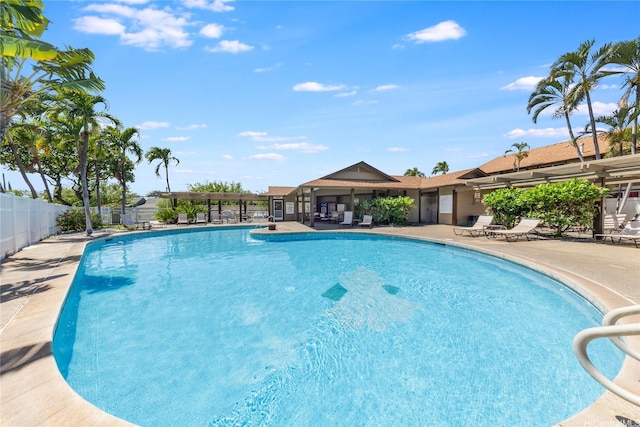 91-1099 Puamaeole St Unit 17U, Ewa Beach, HI 96706 - community pool with a patio
