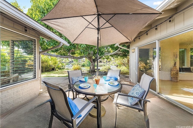 520 Papalani St, Kailua, HI 96734 - view of patio / terrace with outdoor dining space