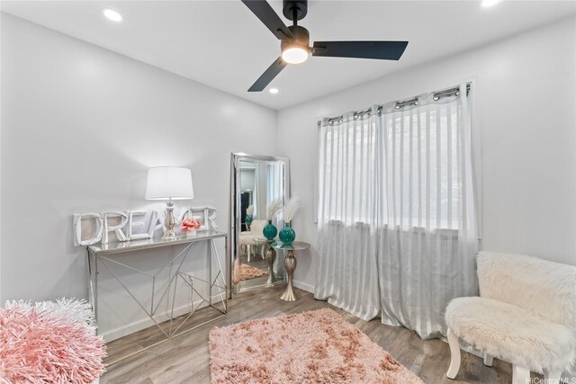 87-888 Waapuhi St, Waianae, HI 96792 - living area with ceiling fan, wood finished floors, recessed lighting, and baseboards