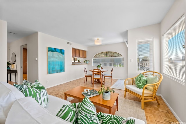521 Prospect St, Honolulu, HI 96813 - living area with baseboards