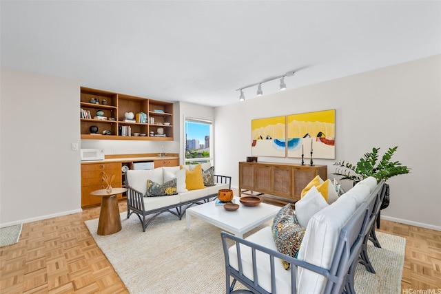 521 Prospect St, Honolulu, HI 96813 - living area with track lighting and baseboards