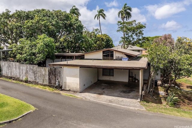 2137 Oahu Ave, Honolulu, HI 96822 - view of front of property with a carport and driveway