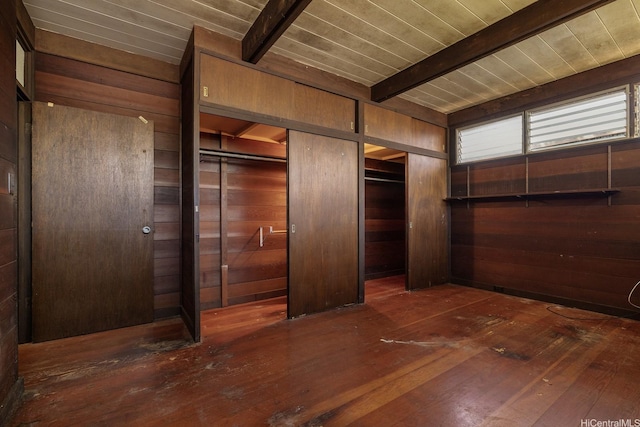 2137 Oahu Ave, Honolulu, HI 96822 - walk in closet with beam ceiling and hardwood / wood-style flooring