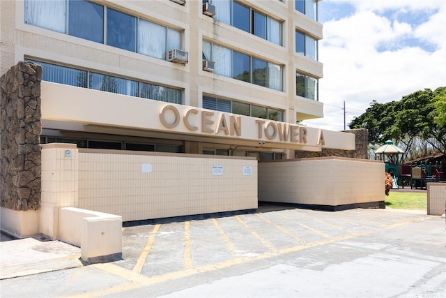 1060 Kamehameha Hwy Unit 2901A, Pearl City, HI 96782 - view of building exterior with uncovered parking