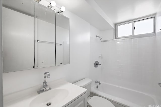 98-288 Kaonohi St Unit 1107, Aiea, HI 96701 - bathroom featuring vanity, toilet, and shower / bath combination