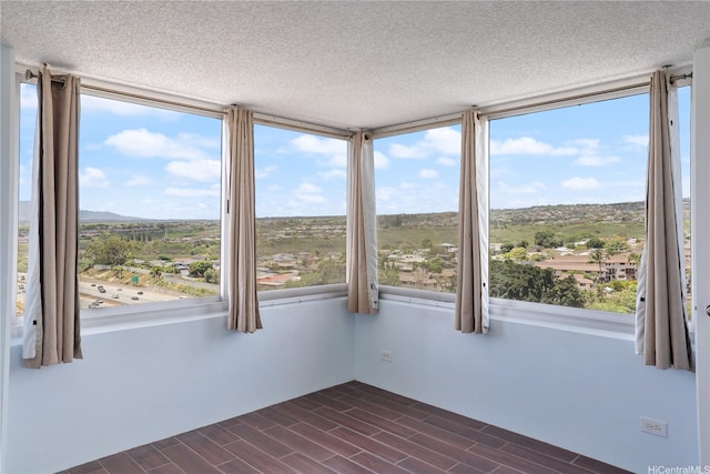 98-288 Kaonohi St Unit 1107, Aiea, HI 96701 - view of unfurnished sunroom