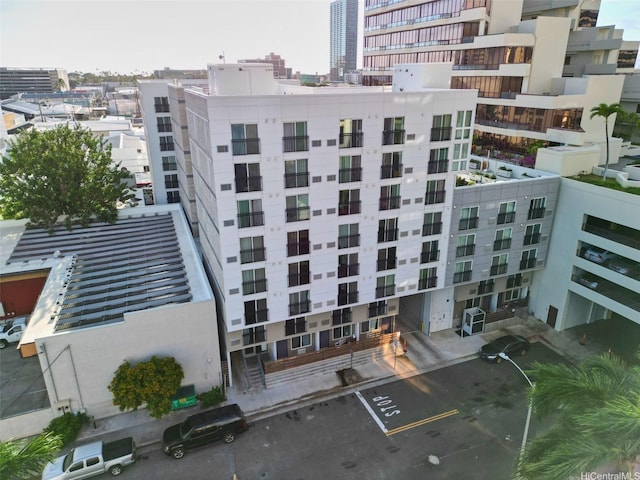 803 Waimanu St Unit 204, Honolulu, HI 96813 - view of building exterior with a city view
