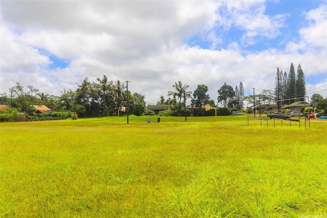 729 Nui Ave, Wahiawa, HI 96786 - view of grassy yard