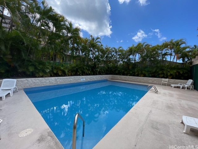 1441 Piikoi St Unit 402, Honolulu, HI 96822 - outdoor pool featuring a patio