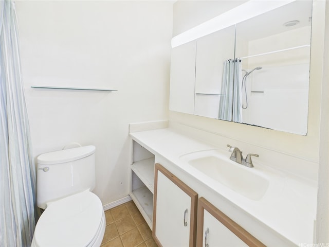 94-425 Lanikuhana Pl Unit 1100, Mililani, HI 96789 - full bath featuring toilet, vanity, baseboards, tile patterned flooring, and a shower with shower curtain
