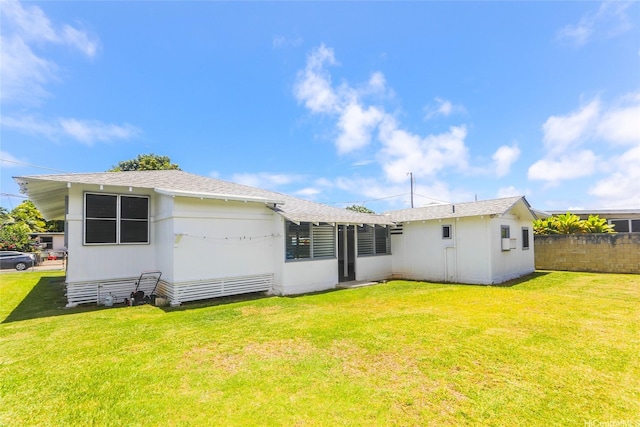 725 Kalolina Pl, Kailua, HI 96734 - back of house featuring a shingled roof
