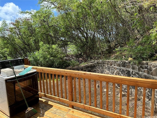 252 Moomuku Pl Unit 4, Honolulu, HI 96821 - view of wooden deck