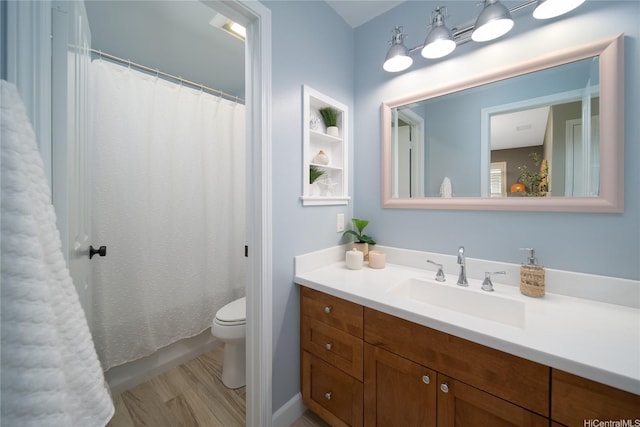 91-1124 Kai Oio St, Ewa Beach, HI 96706 - full bathroom featuring toilet, vanity, and a shower with curtain