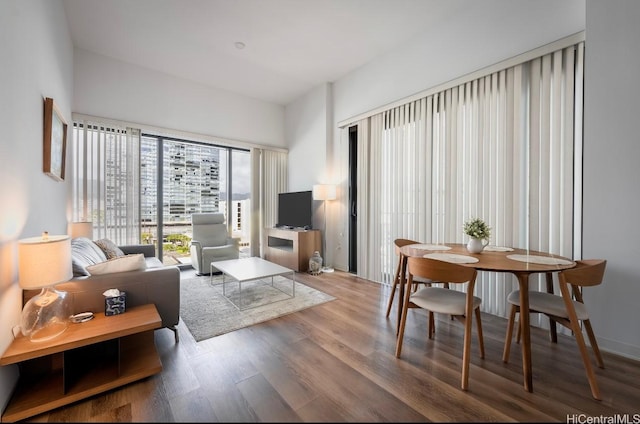987 Queen St Unit 814, Honolulu, HI 96814 - living area featuring wood finished floors