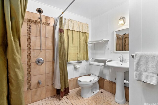 99-060 Nalopaka Pl, Aiea, HI 96701 - full bath featuring tiled shower and tile patterned flooring