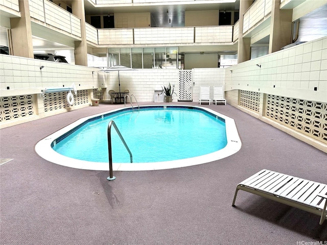 1624 Kanunu St Unit 1208, Honolulu, HI 96814 - view of community pool