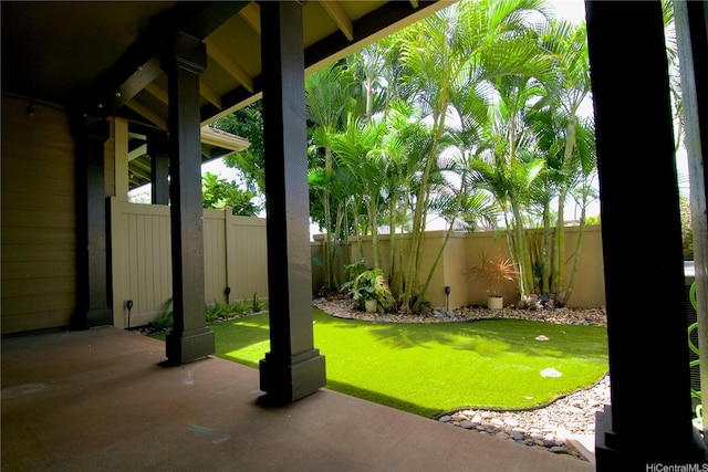 7018 Hawaii Kai Dr Unit 6-12, Honolulu, HI 96825 - view of yard with a patio area