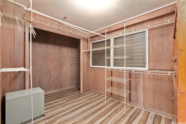 45-155 Pahikoli Pl, Kaneohe, HI 96744 - walk in closet featuring wood finished floors