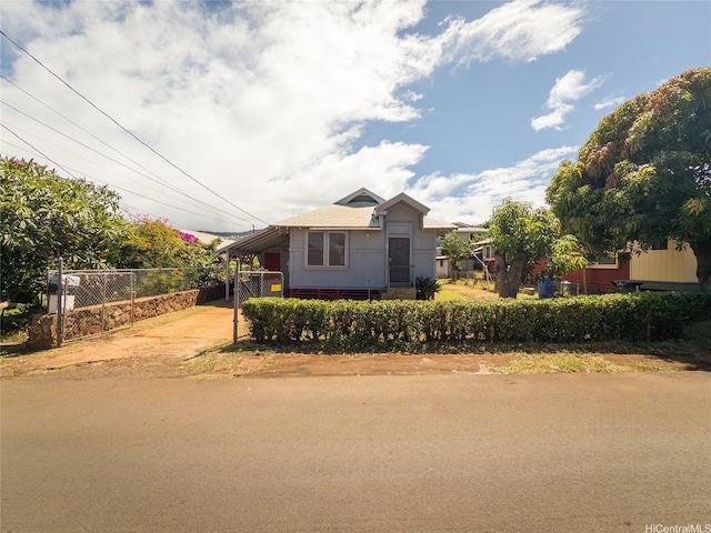 3140 Paliuli St, Honolulu, HI 96816 - view of front of house featuring concrete driveway