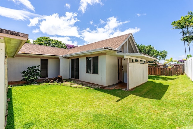 95-456 Kaelo Pl, Mililani, HI 96789 - rear view of property with roof with shingles