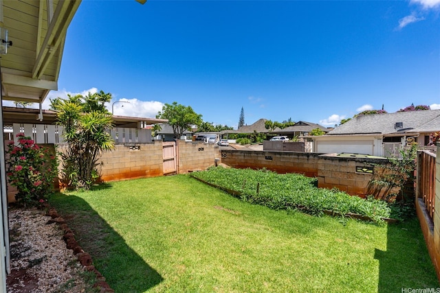 95-456 Kaelo Pl, Mililani, HI 96789 - view of yard with a residential view