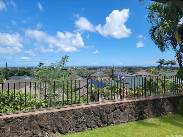 91-1565 Wahane St, Kapolei, HI 96707 - view of yard featuring a residential view