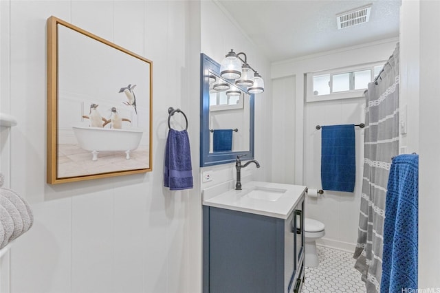 45-173 Kokokahi Pl, Kaneohe, HI 96744 - full bathroom featuring toilet, vanity, a shower with shower curtain, and tile patterned flooring