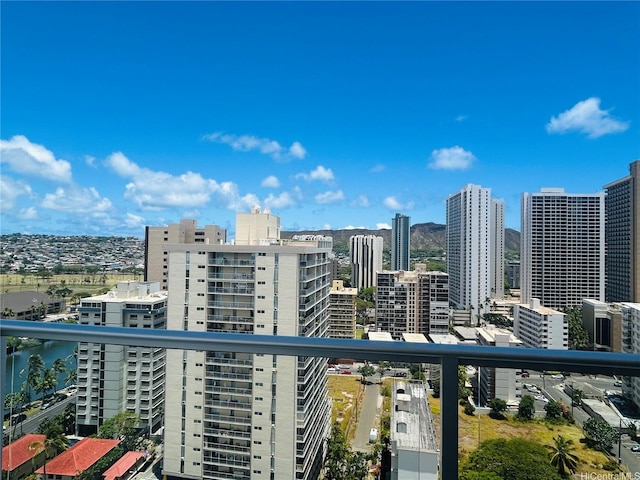 2421 Tusitala St Unit 2201, Honolulu, HI 96815 - balcony with a city view