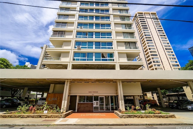 2421 Tusitala St Unit 2201, Honolulu, HI 96815 - view of apartment building / complex