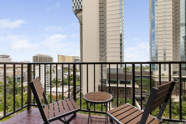 2140 Kuhio Ave Unit 1103, Nuc Honolulu, HI 96815 - view of balcony